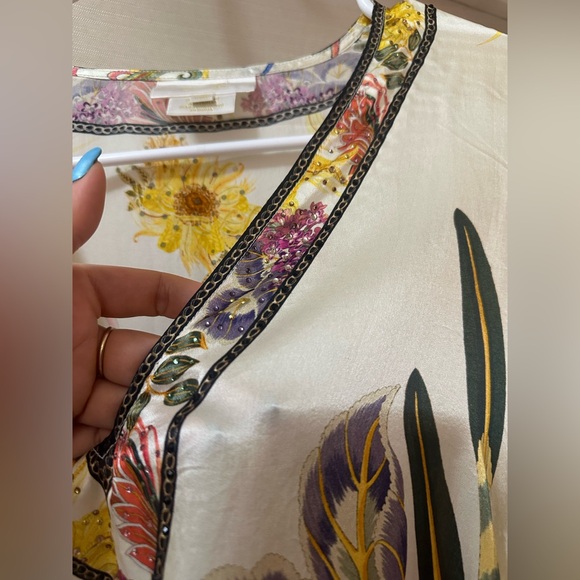 Camilla 100% Silk Floral V-Neck Blouse | Beaded | XXS Luxury Cropped Big Sleeve - Picture 7 of 9